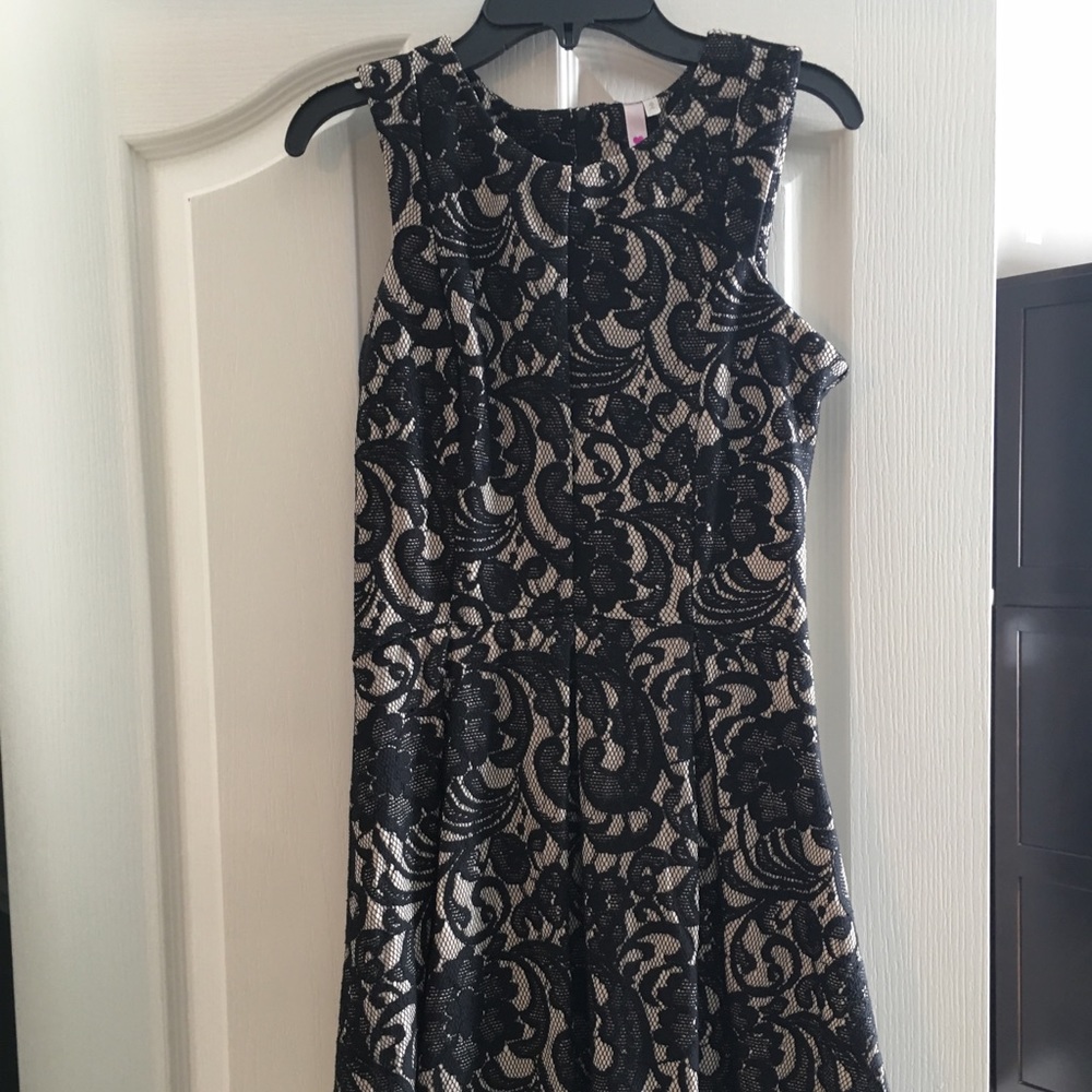 Junior girls dress!  Worn once!